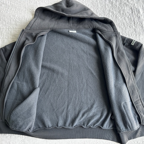 Comfrt Travel Essentials Zip Hoodie, Steel Gray, Medium - Picture 6 of 9